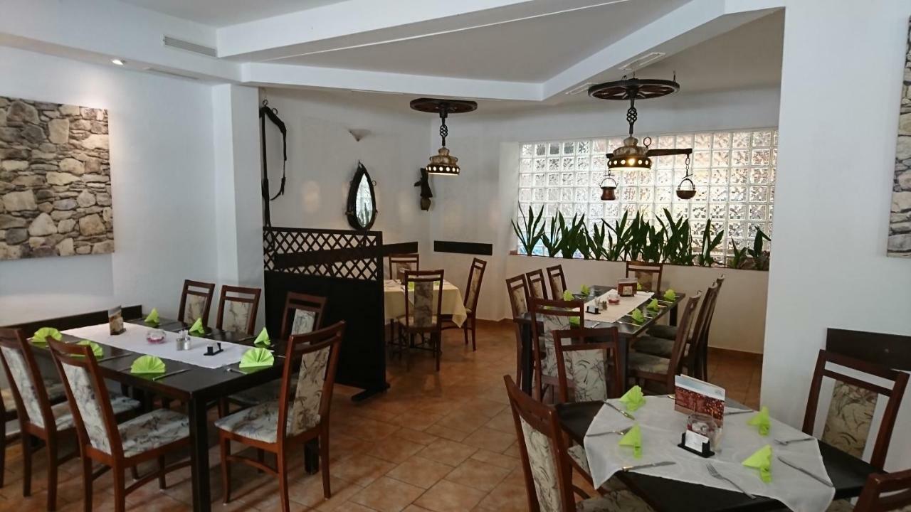 Restaurant Rosengarten Neuruppin Luaran gambar