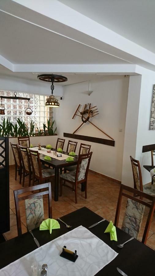 Restaurant Rosengarten Neuruppin Luaran gambar